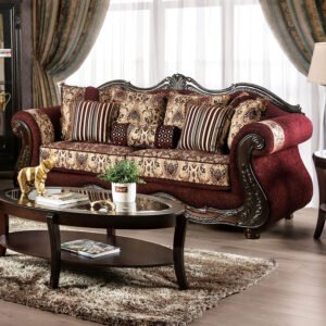 أريكة وستائر حمراء